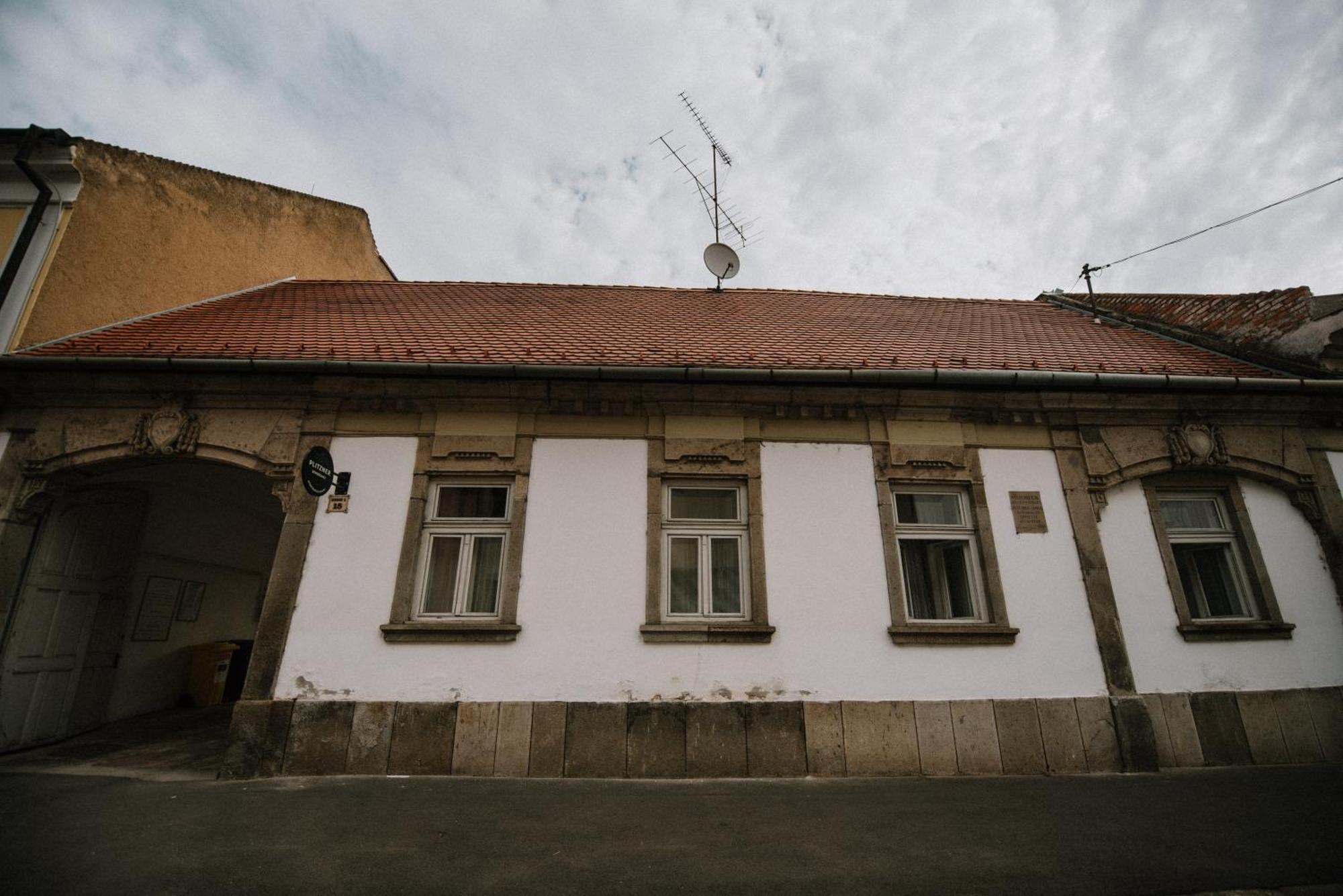 Ferienwohnung Plitzner Belvárosi Apartmanház Erlau Exterior foto